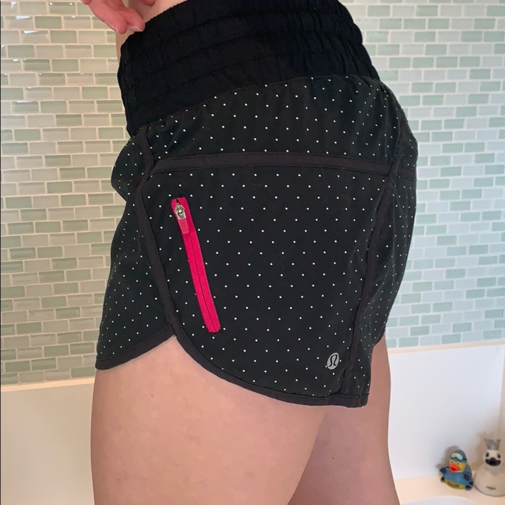 Lululemon Hotty Hot Short Long 4”